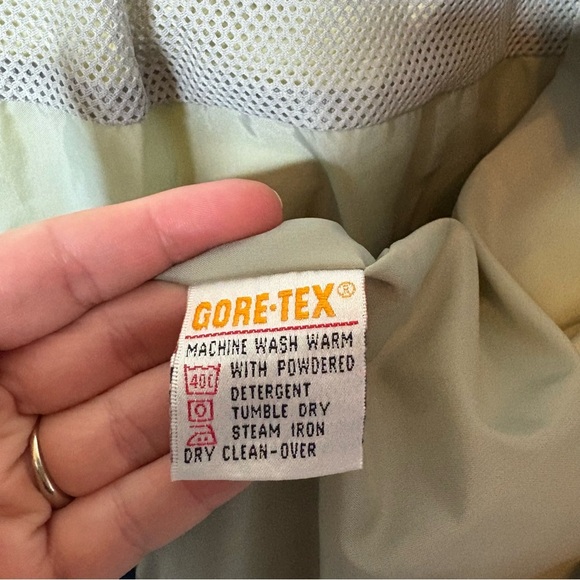 Vintage L.L. Bean Women's Blue and Purple  Rain Jacket Women's Small - Picture 11 of 11